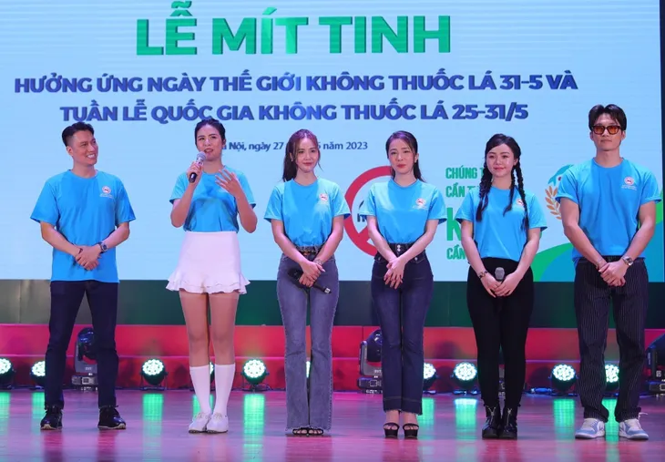 Gia tăng người trẻ hút thuốc lá điện tử - Ảnh 3. Gia tăng người trẻ hút thuốc lá điện tử - Ảnh 3.