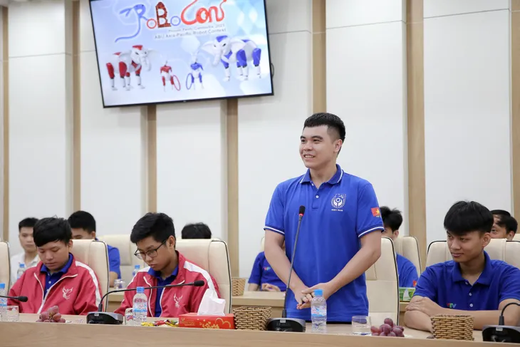 Sở Khoa học và Công nghệ tỉnh Nam Định giao lưu với các đội tuyển Robocon Việt Nam 2023 - Ảnh 11. Sở Khoa học và Công nghệ tỉnh Nam Định giao lưu với các đội tuyển Robocon Việt Nam 2023 - Ảnh 11.
