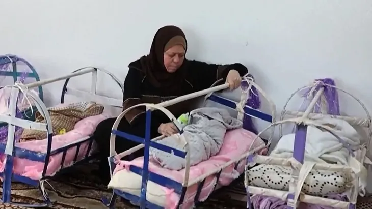 Trẻ sơ sinh Syria bị bỏ rơi ngày càng nhiều - Ảnh 1. Trẻ sơ sinh Syria bị bỏ rơi ngày càng nhiều - Ảnh 1.