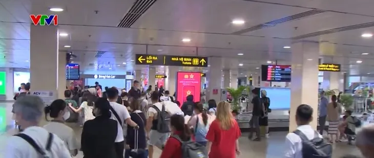 Dự kiến lượng xe đông tại các cửa ngõ sau 20h00 ngày cuối cùng kỳ nghỉ lễ - Ảnh 3. Dự kiến lượng xe đông tại các cửa ngõ sau 20h00 ngày cuối cùng kỳ nghỉ lễ - Ảnh 3.