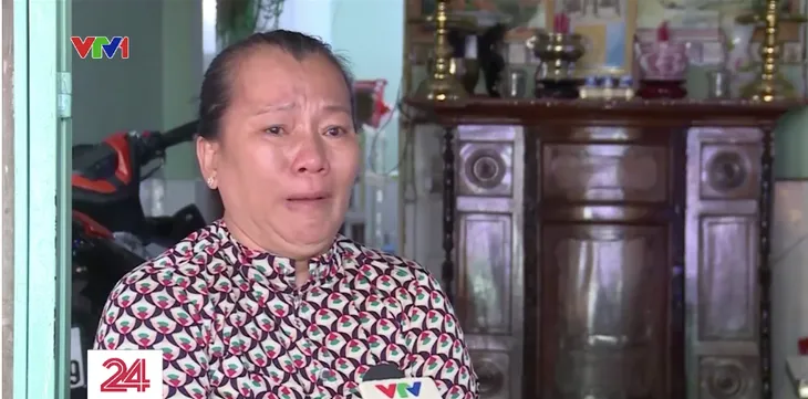 Muôn vàn hiểm nguy hành trình vượt sóng bám biển mùa mưa bão - Ảnh 4. Muôn vàn hiểm nguy hành trình vượt sóng bám biển mùa mưa bão - Ảnh 4.