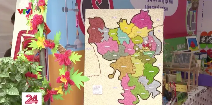Học sinh trải nghiệm các sản phẩm khoa học STEM - Ảnh 4.