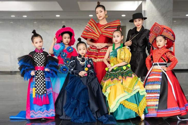 Tây Bắc Fashion Week - Sự kiện nổi bật của thời trang dân tộc tại Việt Nam 2023 - Ảnh 1. Tây Bắc Fashion Week - Sự kiện nổi bật của thời trang dân tộc tại Việt Nam 2023 - Ảnh 1.