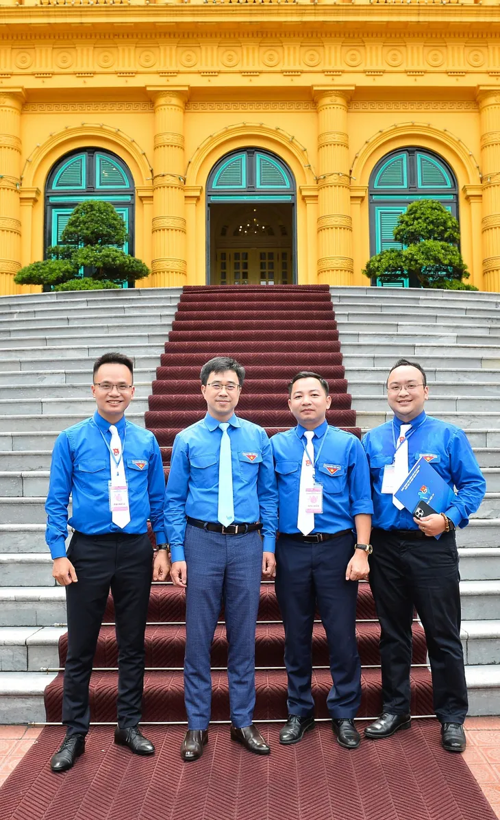 3 gương mặt trẻ của VTV được tuyên dương “Thanh niên tiên tiến làm theo lời Bác” - Ảnh 2. 3 gương mặt trẻ của VTV được tuyên dương “Thanh niên tiên tiến làm theo lời Bác” - Ảnh 2.