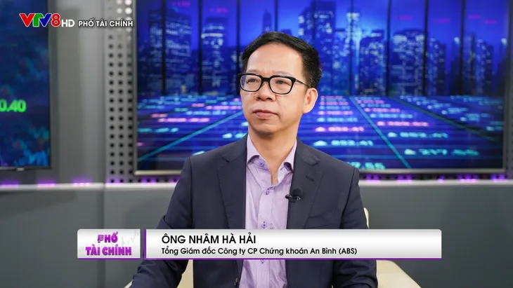Thúc đẩy dòng vốn vào nền kinh tế và thị trường chứng khoán - Ảnh 2.