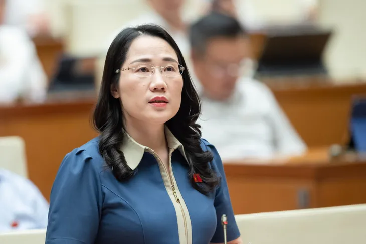 Hoa hồng khủng, nhiều tư vấn viên bảo hiểm chỉ chăm chăm chốt đơn - Ảnh 1. Hoa hồng khủng, nhiều tư vấn viên bảo hiểm chỉ chăm chăm chốt đơn - Ảnh 1.