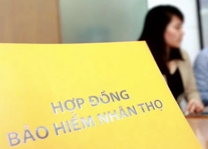 Bộ Tài chính nhận được 350 đơn tố cáo liên quan bán bảo hiểm qua ngân hàng - Ảnh 1. Bộ Tài chính nhận được 350 đơn tố cáo liên quan bán bảo hiểm qua ngân hàng - Ảnh 1.