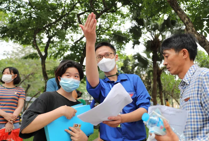 Gần 4.700 thí sinh thi đánh giá năng lực trường ĐH Sư phạm Hà Nội - Ảnh 2. Gần 4.700 thí sinh thi đánh giá năng lực trường ĐH Sư phạm Hà Nội - Ảnh 2.