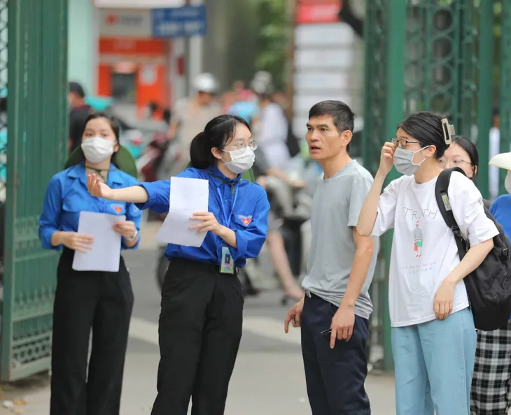 Gần 4.700 thí sinh thi đánh giá năng lực trường ĐH Sư phạm Hà Nội - Ảnh 5. Gần 4.700 thí sinh thi đánh giá năng lực trường ĐH Sư phạm Hà Nội - Ảnh 5.