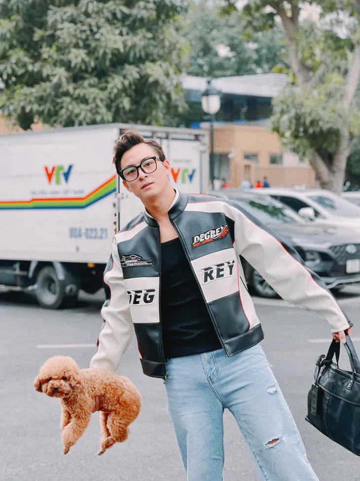 Diễn viên Việt diện áo đông... giữa trời nóng đỉnh điểm - Ảnh 6. Diễn viên Việt diện áo đông... giữa trời nóng đỉnh điểm - Ảnh 6.