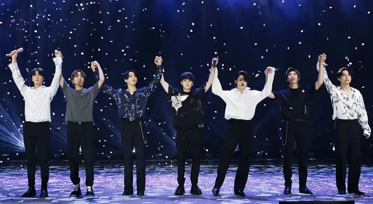 BTS là nghệ sĩ có lượng người hâm mộ trung thành nhất tại Mỹ - Ảnh 1. BTS là nghệ sĩ có lượng người hâm mộ trung thành nhất tại Mỹ - Ảnh 1.
