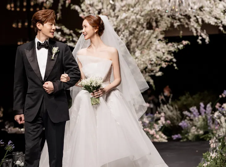 Se7en và Lee Da Hae tung ảnh cưới đẹp như cổ tích - Ảnh 3. Se7en và Lee Da Hae tung ảnh cưới đẹp như cổ tích - Ảnh 3.