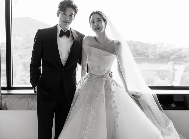 Se7en và Lee Da Hae tung ảnh cưới đẹp như cổ tích - Ảnh 5. Se7en và Lee Da Hae tung ảnh cưới đẹp như cổ tích - Ảnh 5.