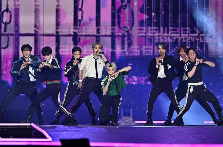 Giá vé concert K-Pop tăng chóng mặt, người hâm mộ phẫn nộ - Ảnh 3. Giá vé concert K-Pop tăng chóng mặt, người hâm mộ phẫn nộ - Ảnh 3.
