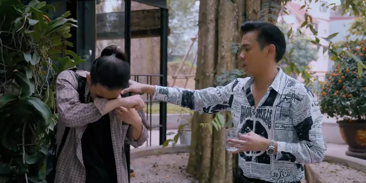 Cuộc đời vẫn đẹp sao - Tập 16: Bát báo đời dùng kế bẩn bám trụ thành phố ám Luyến - Ảnh 48. Cuộc đời vẫn đẹp sao - Tập 16: Bát báo đời dùng kế bẩn bám trụ thành phố ám Luyến - Ảnh 48.