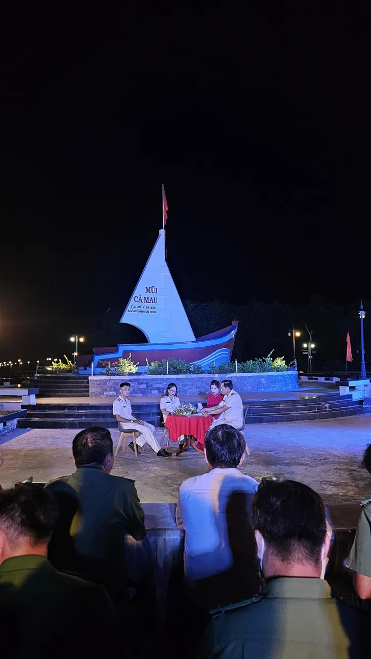 Chương trình đặc biệt Hoa tháng Năm dâng Người trực tiếp từ 3 điểm cầu - Ảnh 1. Chương trình đặc biệt Hoa tháng Năm dâng Người trực tiếp từ 3 điểm cầu - Ảnh 1.