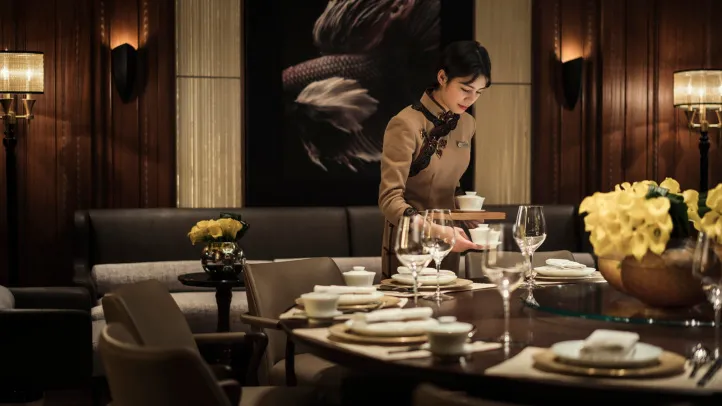 Người Trung Quốc chi mạnh tay cho những trải nghiệm xa xỉ - Ảnh 2. Người Trung Quốc chi mạnh tay cho những trải nghiệm xa xỉ - Ảnh 2.