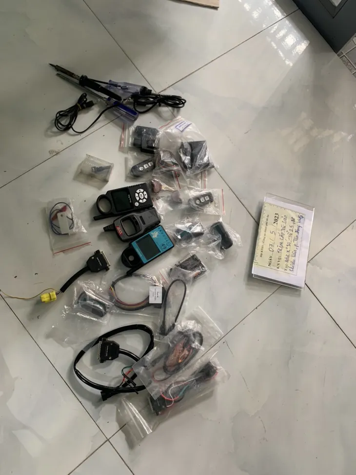 Triệt xóa nhóm trộm thuê phòng trọ làm nơi cất giấu xe - Ảnh 2. Triệt xóa nhóm trộm thuê phòng trọ làm nơi cất giấu xe - Ảnh 2.