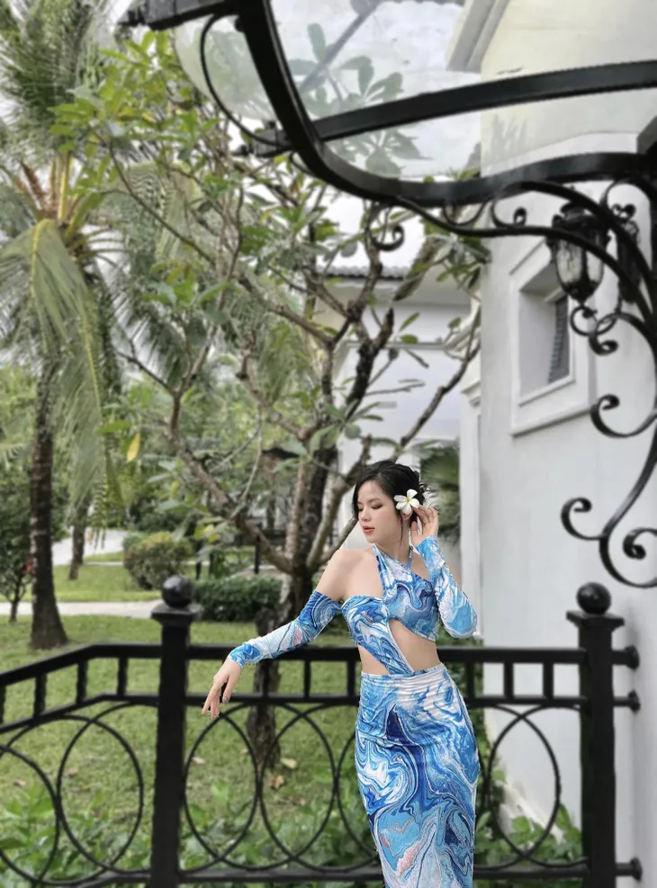 Bạn gái Thạch Cuộc đời vẫn đẹp sao khi năng động, lúc gợi cảm - Ảnh 25. Bạn gái Thạch Cuộc đời vẫn đẹp sao khi năng động, lúc gợi cảm - Ảnh 25.