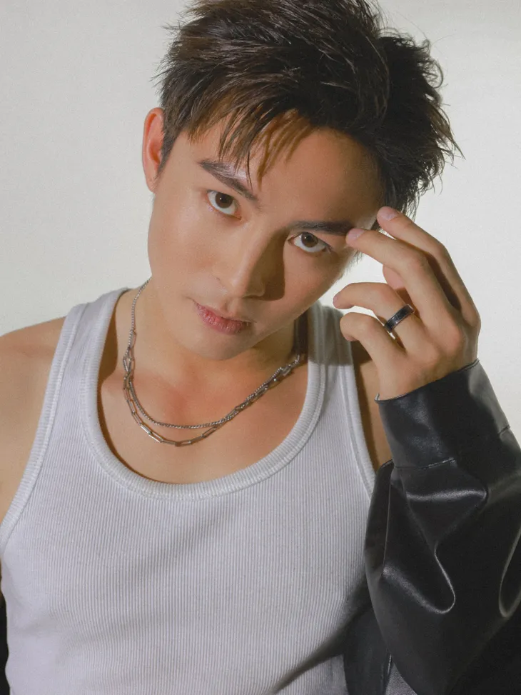 Diện mạo nam chính hot boy mới toanh gia nhập vũ trụ phim VFC - Ảnh 5. Diện mạo nam chính hot boy mới toanh gia nhập vũ trụ phim VFC - Ảnh 5.