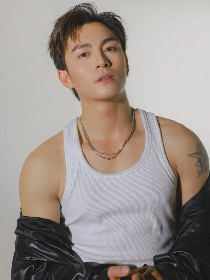 Diện mạo nam chính hot boy mới toanh gia nhập vũ trụ phim VFC - Ảnh 6. Diện mạo nam chính hot boy mới toanh gia nhập vũ trụ phim VFC - Ảnh 6.