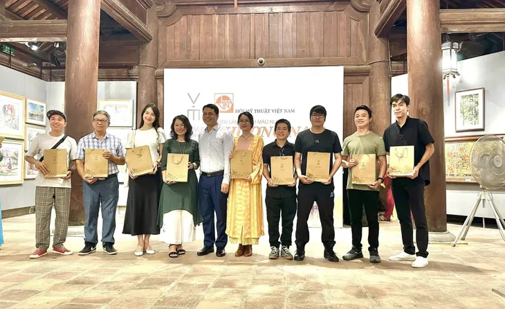Chiêm ngưỡng cảnh sắc phương Nam qua các tác phẩm tại triển lãm tranh màu nước - Ảnh 2. Chiêm ngưỡng cảnh sắc phương Nam qua các tác phẩm tại triển lãm tranh màu nước - Ảnh 2.