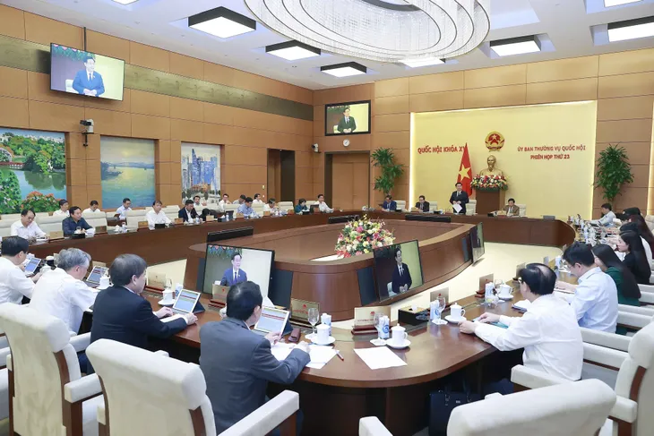 Khai mạc Phiên họp thứ 23 của Ủy ban Thường vụ Quốc hội - Ảnh 4. Khai mạc Phiên họp thứ 23 của Ủy ban Thường vụ Quốc hội - Ảnh 4.