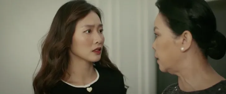 Gia đình mình vui bất thình lình - Tập 25: Hà quay ngoắt thái độ, Thành choáng váng không ngờ - Ảnh 17. Gia đình mình vui bất thình lình - Tập 25: Hà quay ngoắt thái độ, Thành choáng váng không ngờ - Ảnh 17.