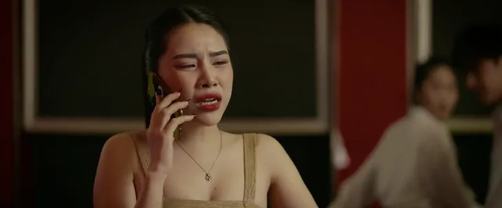 Gia đình mình vui bất thình lình - Tập 25: Hà quay ngoắt thái độ, Thành choáng váng không ngờ - Ảnh 11. Gia đình mình vui bất thình lình - Tập 25: Hà quay ngoắt thái độ, Thành choáng váng không ngờ - Ảnh 11.