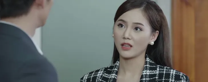 Nơi giấc mơ tìm về - Tập 9: Nữ thư ký say bí tỉ được sếp trẻ đưa về khách sạn, còn mua cho váy mới - Ảnh 8. Nơi giấc mơ tìm về - Tập 9: Nữ thư ký say bí tỉ được sếp trẻ đưa về khách sạn, còn mua cho váy mới - Ảnh 8.