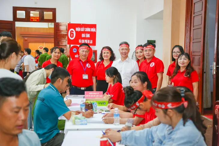 Lai Châu tổ chức thành công Hành trình Đỏ 2023 với hơn 1.000 đơn vị máu - Ảnh 2. Lai Châu tổ chức thành công Hành trình Đỏ 2023 với hơn 1.000 đơn vị máu - Ảnh 2.