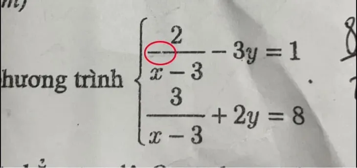 Nhiều thí sinh hiểu nhầm đề thi Toán do mực in mờ: Sở GD&ĐT Hà Nội nói gì? - Ảnh 1. Nhiều thí sinh hiểu nhầm đề thi Toán do mực in mờ: Sở GD&ĐT Hà Nội nói gì? - Ảnh 1.
