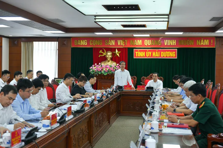 Tập trung nguồn lực cho đổi mới giáo dục phổ thông - Ảnh 1. Tập trung nguồn lực cho đổi mới giáo dục phổ thông - Ảnh 1.