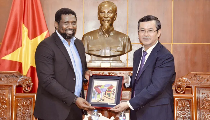 Việt Nam đề nghị Nam Phi hợp tác trao đổi học bổng - Ảnh 2. Việt Nam đề nghị Nam Phi hợp tác trao đổi học bổng - Ảnh 2.