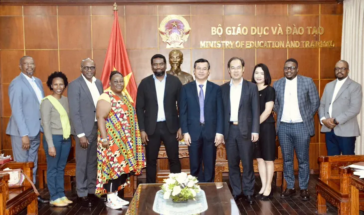 Việt Nam đề nghị Nam Phi hợp tác trao đổi học bổng - Ảnh 1. Việt Nam đề nghị Nam Phi hợp tác trao đổi học bổng - Ảnh 1.