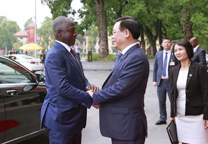 Chủ tịch Quốc hội Bờ Biển Ngà thăm Việt Nam - Ảnh 1. Chủ tịch Quốc hội Bờ Biển Ngà thăm Việt Nam - Ảnh 1.