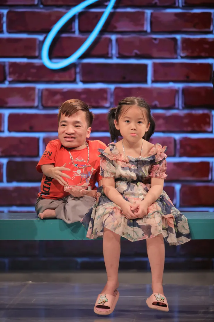 Trạm yêu thương: Chàng trai xương thuỷ tinh và mối tình đẹp như cổ tích - Ảnh 4. Trạm yêu thương: Chàng trai xương thuỷ tinh và mối tình đẹp như cổ tích - Ảnh 4.