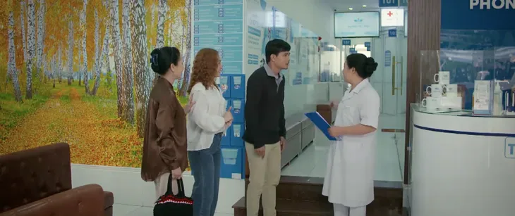 Gia đình mình vui bất thình lình - Tập 30: Phương vỡ òa hạnh phúc vì có bầu, cả nhà vui lây - Ảnh 16. Gia đình mình vui bất thình lình - Tập 30: Phương vỡ òa hạnh phúc vì có bầu, cả nhà vui lây - Ảnh 16.