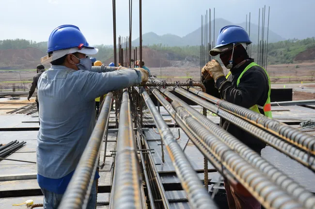 Giá thép trong nước giảm lần thứ 10 - Ảnh 1. Giá thép trong nước giảm lần thứ 10 - Ảnh 1.