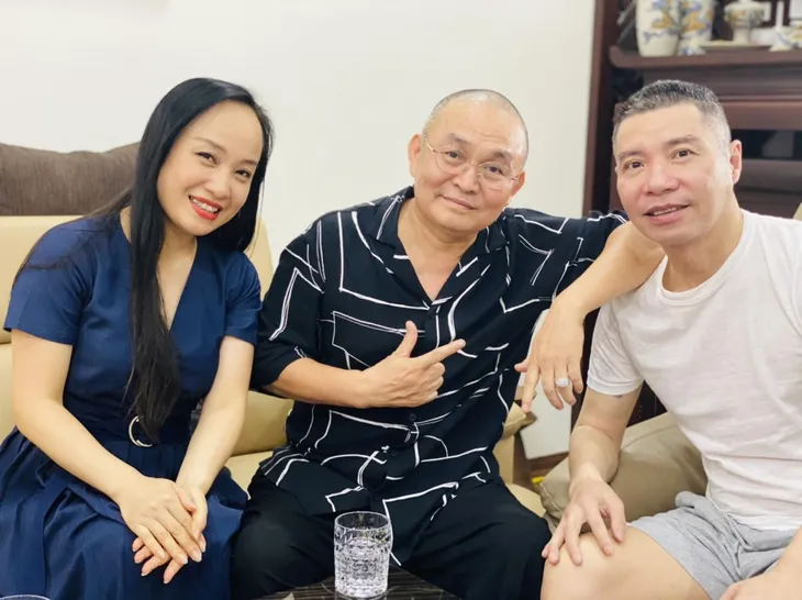 Sao Việt ngày 16/6: Xuân Hinh thăm Công Lý, Hoa hậu Bảo Ngọc nhận được học bổng của ĐH Singapore - Ảnh 1. Sao Việt ngày 16/6: Xuân Hinh thăm Công Lý, Hoa hậu Bảo Ngọc nhận được học bổng của ĐH Singapore - Ảnh 1.