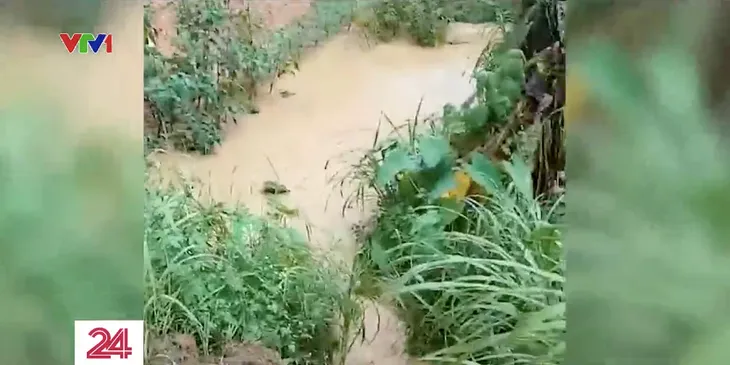 Thách thức bảo vệ môi trường ở làng nghề - Ảnh 1. Thách thức bảo vệ môi trường ở làng nghề - Ảnh 1.