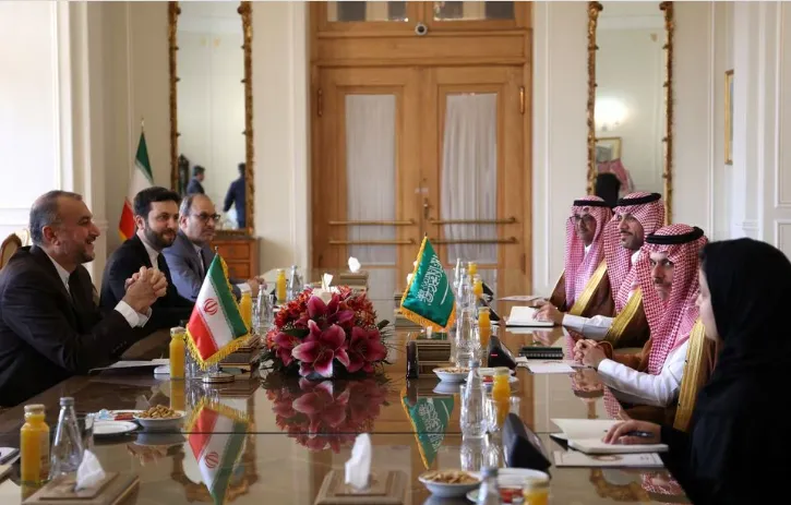 Ngoại trưởng Saudi Arabia thăm Iran, khôi phục quan hệ sau 7 năm “đóng băng” - Ảnh 2. Ngoại trưởng Saudi Arabia thăm Iran, khôi phục quan hệ sau 7 năm “đóng băng” - Ảnh 2.