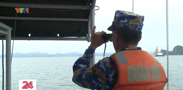 Hải quân diễn tập bắn thuỷ lôi trên biển - Ảnh 5. Hải quân diễn tập bắn thuỷ lôi trên biển - Ảnh 5.