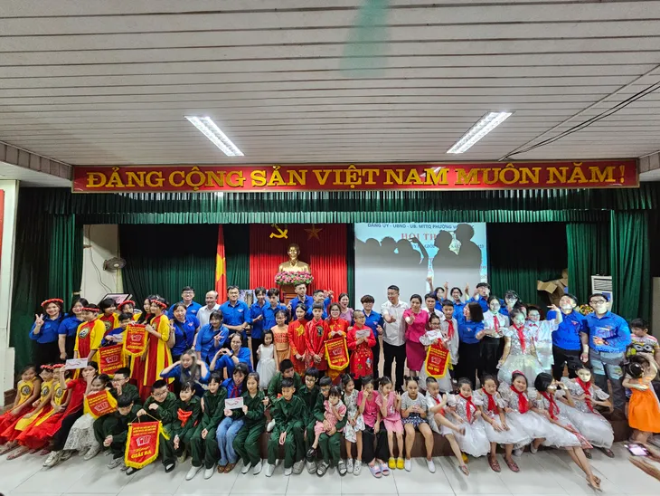 Sôi nổi Hội thi Thiếu nhi tuyên truyền giới thiệu sách hè tại phường Vạn Phúc - Ảnh 31. Sôi nổi Hội thi Thiếu nhi tuyên truyền giới thiệu sách hè tại phường Vạn Phúc - Ảnh 31.