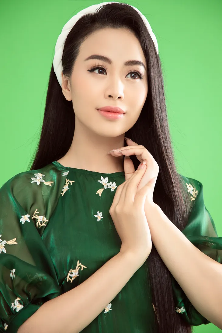 Mạnh Quỳnh, Quang Hà tham gia minishow của nàng thơ Hà thành Dương Huệ - Ảnh 1. Mạnh Quỳnh, Quang Hà tham gia minishow của nàng thơ Hà thành Dương Huệ - Ảnh 1.