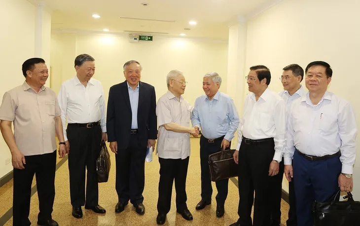 Tổng Bí thư chủ trì Hội nghị của BCĐ về phòng, chống tham nhũng, tiêu cực tỉnh, thành phố - Ảnh 4. Tổng Bí thư chủ trì Hội nghị của BCĐ về phòng, chống tham nhũng, tiêu cực tỉnh, thành phố - Ảnh 4.