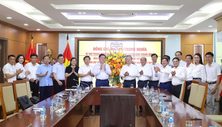 Lãnh đạo Đảng, Nhà nước thăm, chúc mừng các cơ quan báo chí - Ảnh 1. Lãnh đạo Đảng, Nhà nước thăm, chúc mừng các cơ quan báo chí - Ảnh 1.
