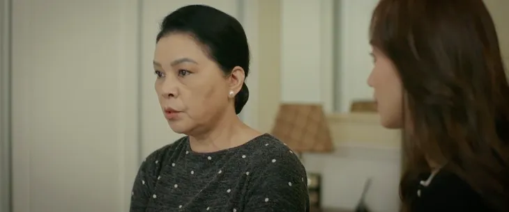Gia đình mình vui bất thình lình - Tập 26: Hà trổ tài thám tử, suy diễn bí mật của bố mẹ chồng - Ảnh 17. Gia đình mình vui bất thình lình - Tập 26: Hà trổ tài thám tử, suy diễn bí mật của bố mẹ chồng - Ảnh 17.