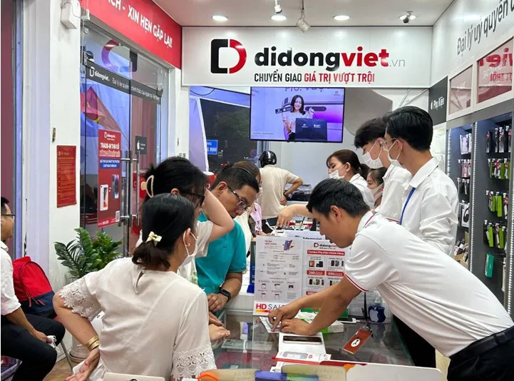 Giá điện thoại ra sao sau một tháng chiến giá khốc liệt? - Ảnh 4. Giá điện thoại ra sao sau một tháng chiến giá khốc liệt? - Ảnh 4.