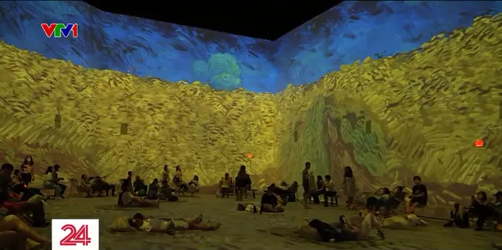 Trải nghiệm đa giác quan tại triển lãm nghệ thuật Van Gogh ở Singapore - Ảnh 3. Trải nghiệm đa giác quan tại triển lãm nghệ thuật Van Gogh ở Singapore - Ảnh 3.